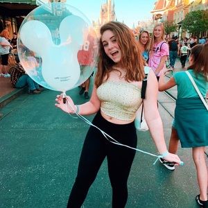 Meet your Posher, Mia